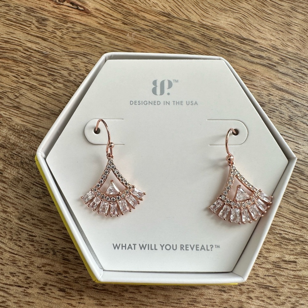 BP Royal fanfare earrings in rose gold